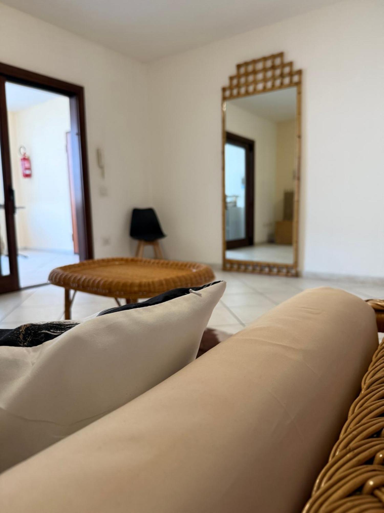 Dekag House Bed & Breakfast Olbia
